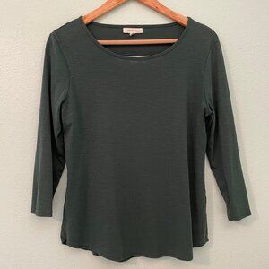 August Mist 3/4 sleeve‎ green top size medium
